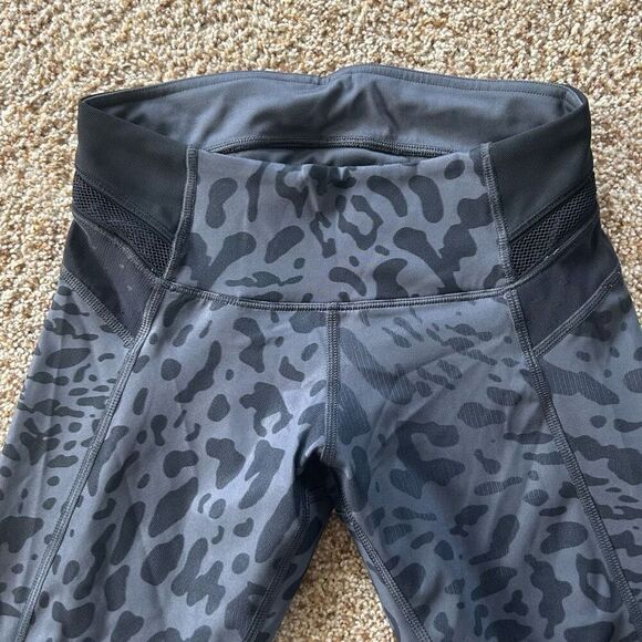 Lululemon Size 2 Leggings - Picture 6 of 6